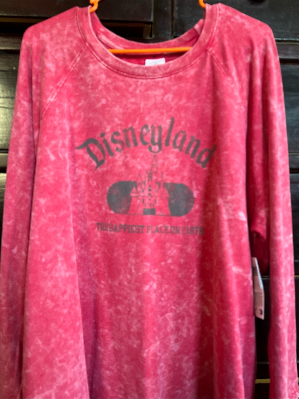 Disney women’s red Mineral-Wash Long-Sleeve Top